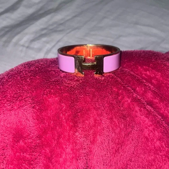 Hermès Pink and Gold Clic H Bracelet GM - Picture 7 of 13